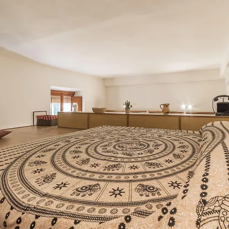 Guesthost - Lovely Loft Trastevere