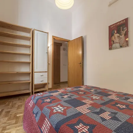 Guesthost - Lovely Loft Trastevere Apartmán *