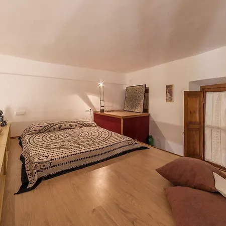 Guesthost - Lovely Loft Trastevere Roma